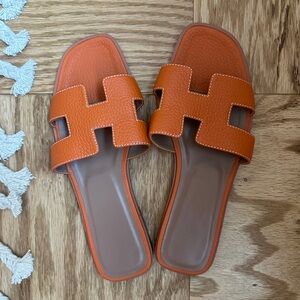 orange oran sandals sz 38 NWOT